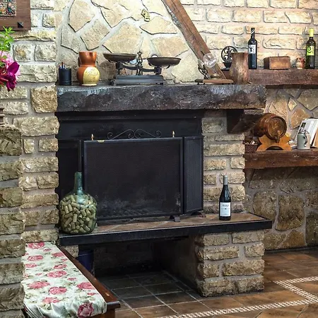 Casa Pichon Etxea Farm stay